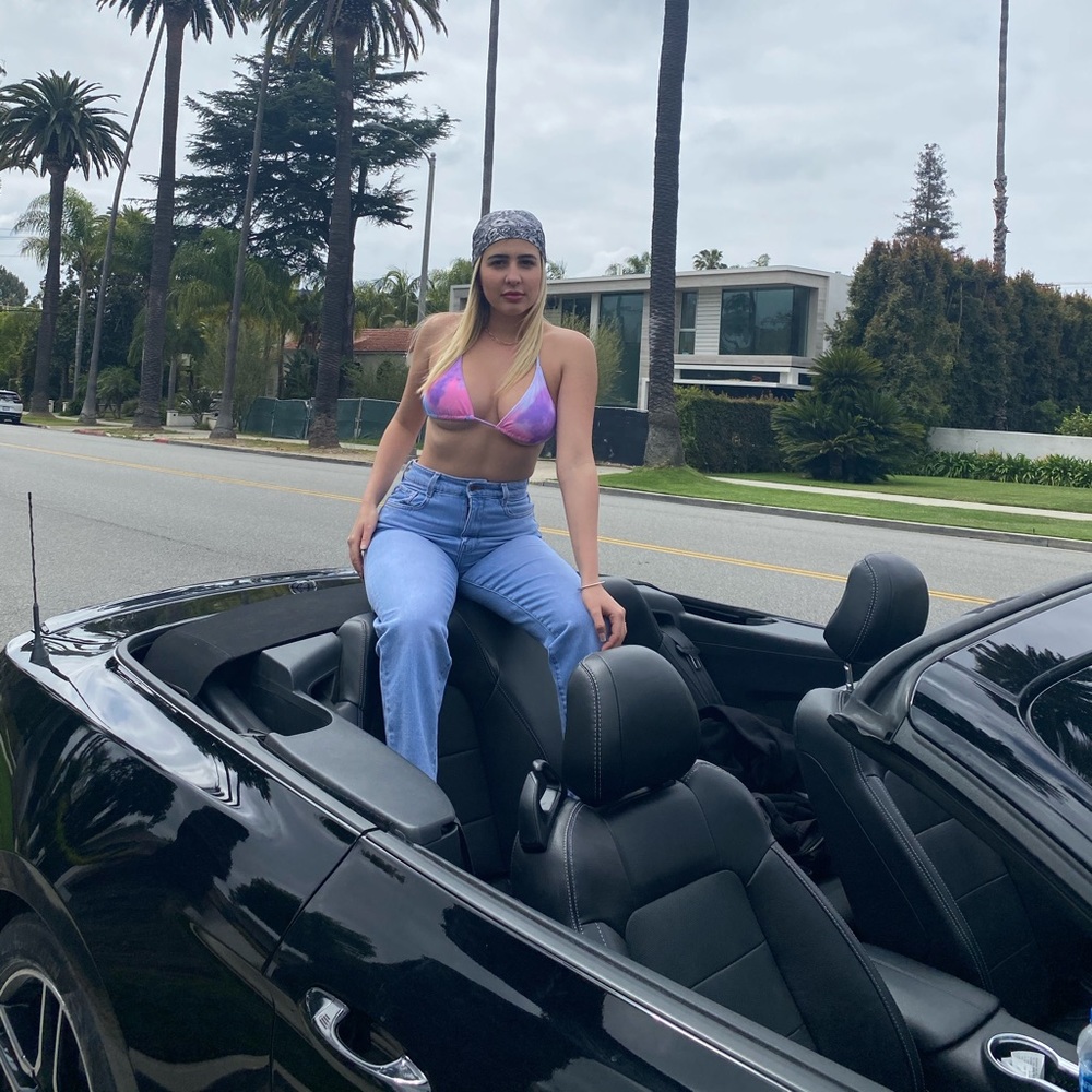 Meet your Posher, Daily